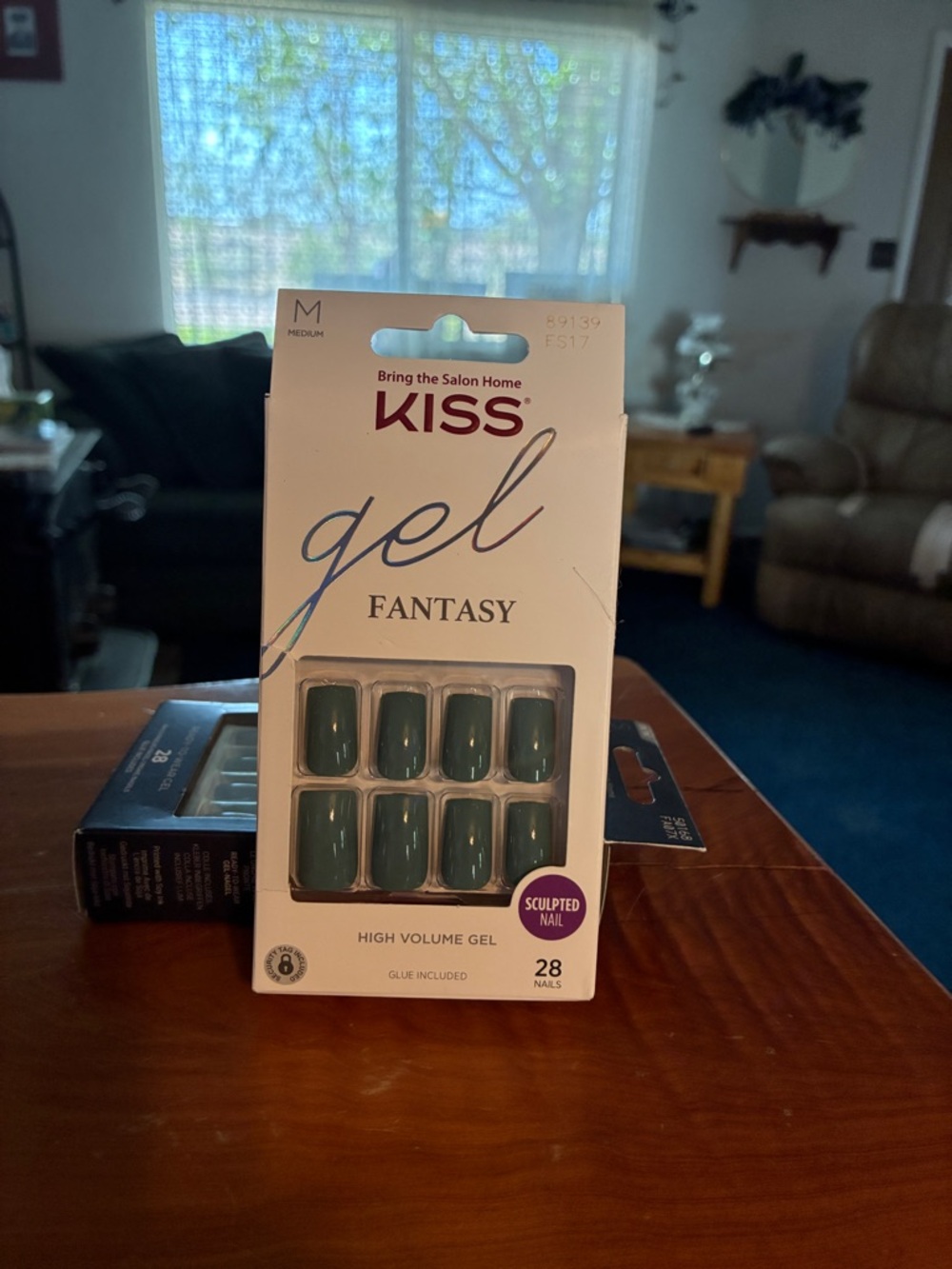 KISS Gel Fantasy Sculpted Press-On Nails in Deep Green